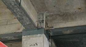 郑州市某办公楼大梁钢板开元体育（中国）.jpg